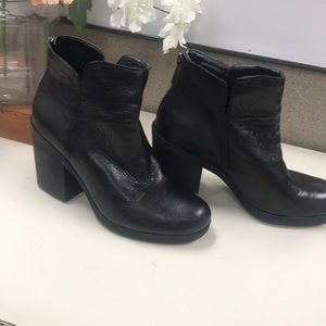 Lucky brand black heeled platform booties